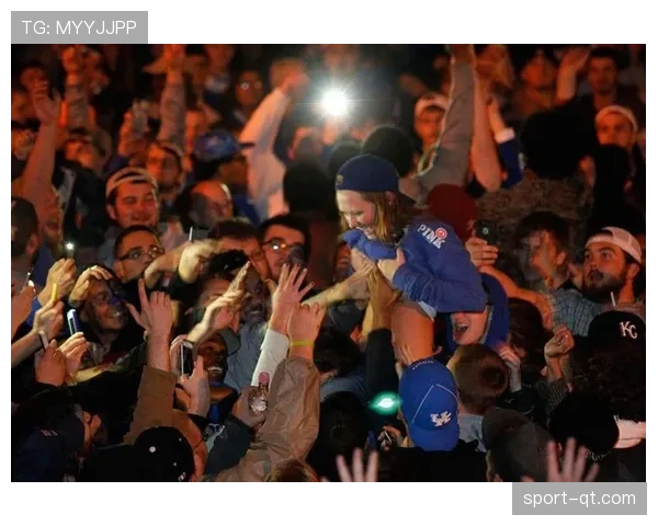 佩奇·比克斯与阿齐·富德化学反应，康涅狄格冠军赛季已验证