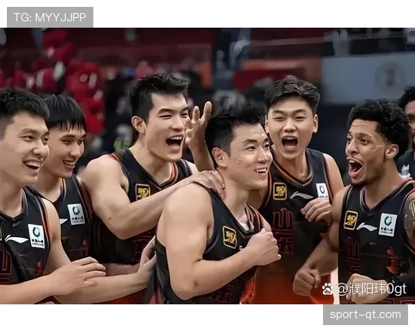 消息人士透露，CBA正评估扩大季后赛队伍名额可能性，或于下赛季执行